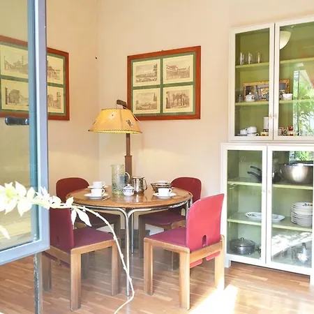 Apartment La Casa Della Latta